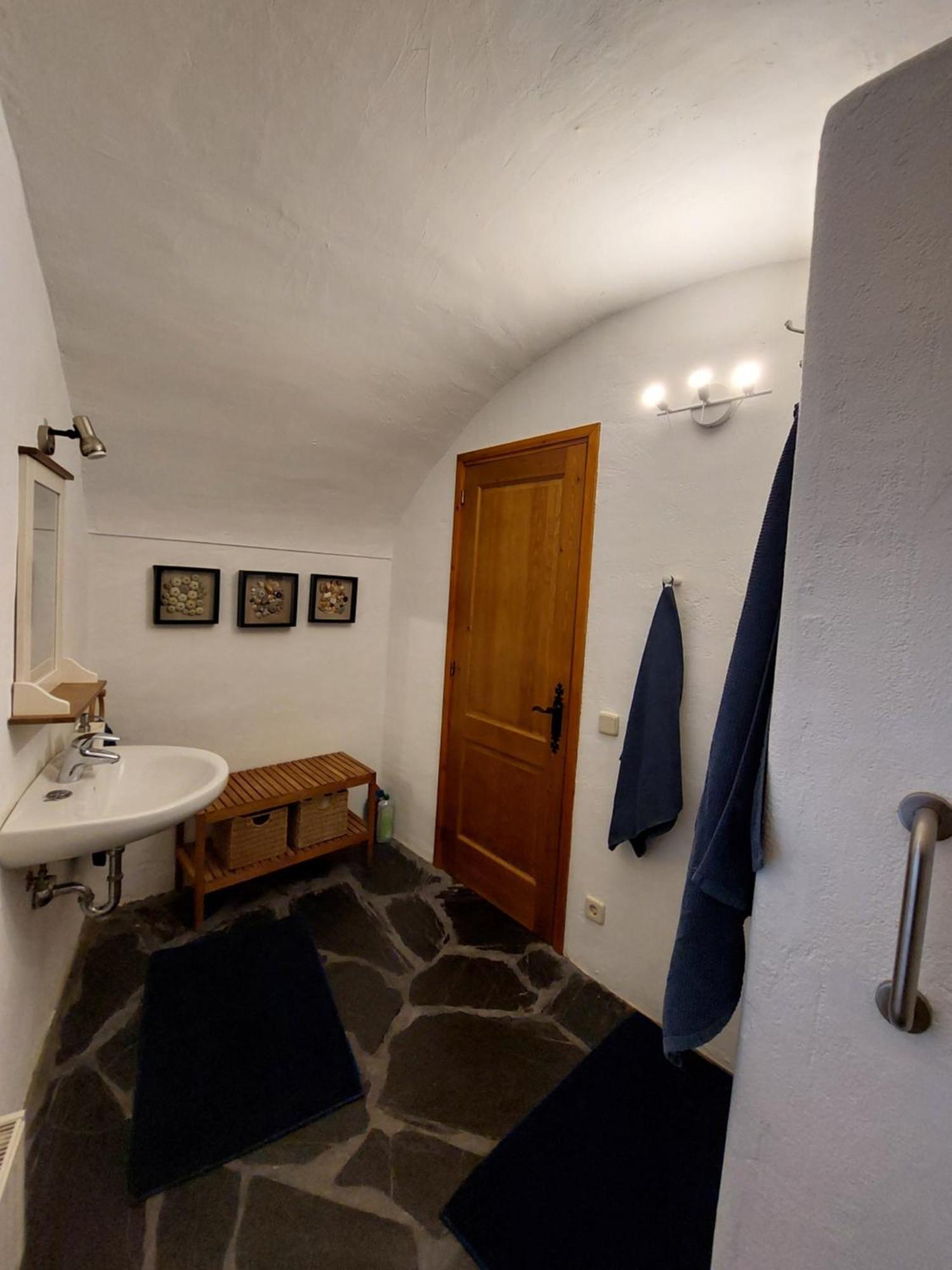 Cala Clareta Bed & Breakfast Castellfollit de la Roca Exterior photo